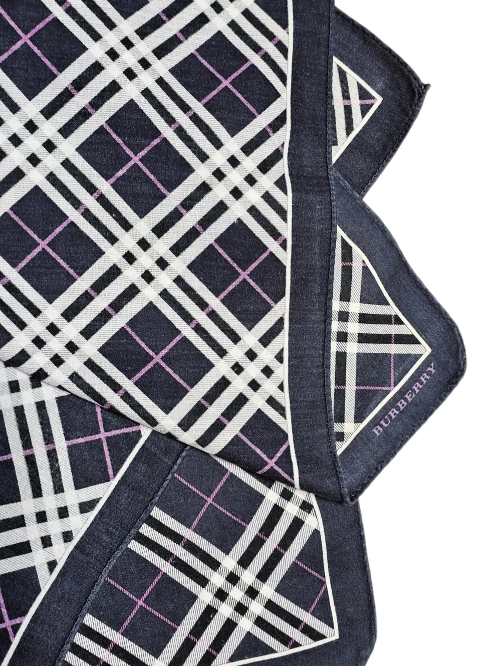 BURBERRY SCARF - Picture 6 of 16